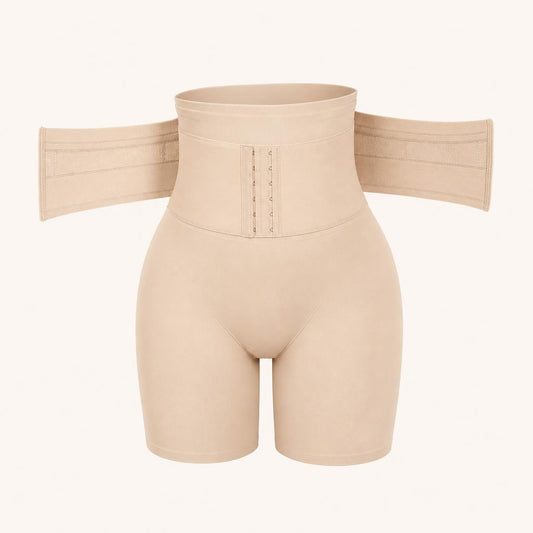 Short faja beige con cinturón de corchetes